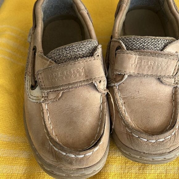 Sperry’s shoes (2) pair - Picture 2 of 4